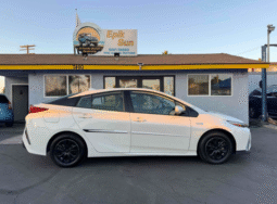 
										2020 Toyota Prius Prime XLE full									