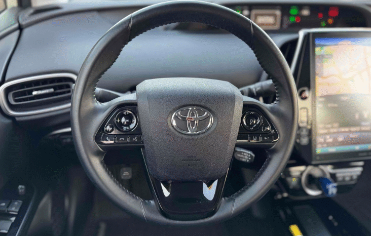 
								2020 Toyota Prius Prime XLE full									
