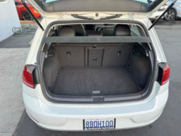 
										2017 Volkswagen e-Golf SEL Premium full									