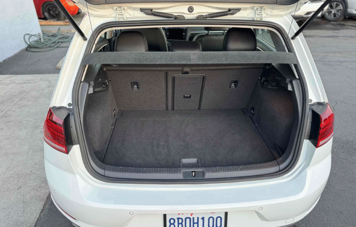 
								2017 Volkswagen e-Golf SEL Premium full									