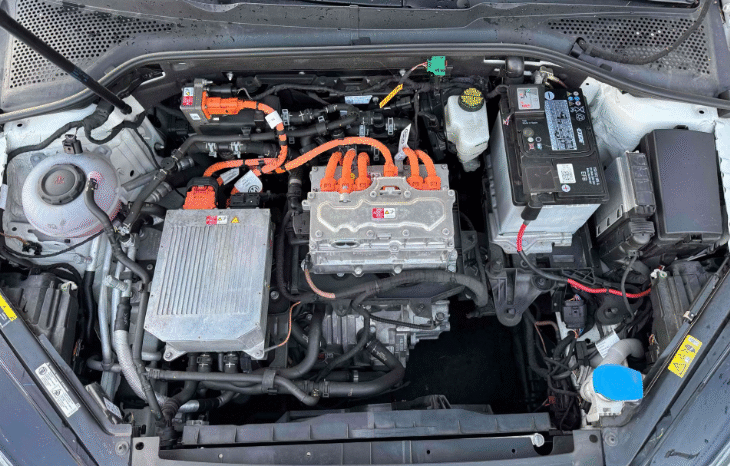 
								2017 Volkswagen e-Golf SEL Premium full									