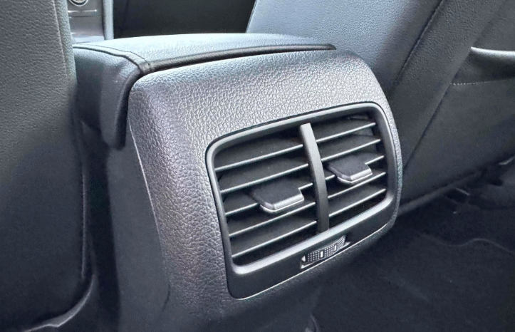 
								2017 Volkswagen e-Golf SEL Premium full									