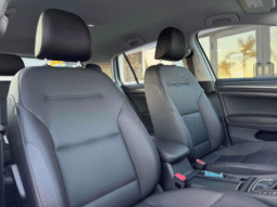 
										2017 Volkswagen e-Golf SEL Premium full									