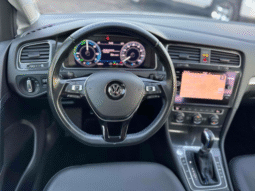 
										2017 Volkswagen e-Golf SEL Premium full									