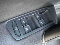 
										2017 Volkswagen e-Golf SEL Premium full									