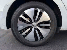 
										2017 Volkswagen e-Golf SEL Premium full									
