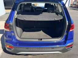 
										2023 Volkswagen Taos SE full									