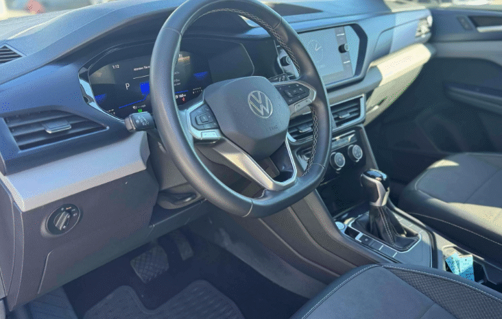 
								2023 Volkswagen Taos SE full									