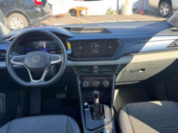 
										2023 Volkswagen Taos SE full									