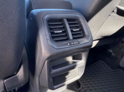 
										2023 Volkswagen Taos SE full									