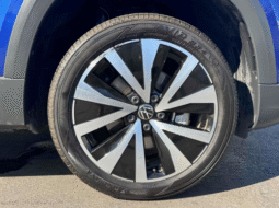 
										2023 Volkswagen Taos SE full									