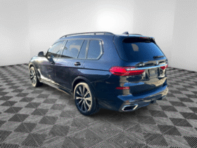 2022 BMW X7