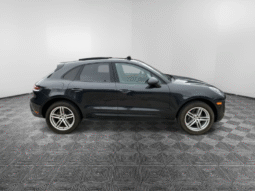 
										2023 Porsche Macan full									