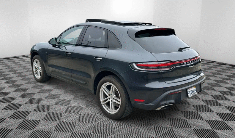 
								2023 Porsche Macan full									