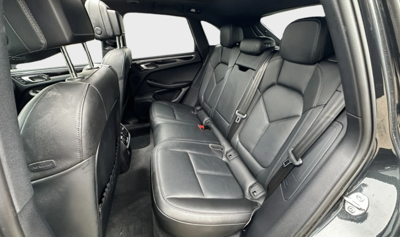 
								2023 Porsche Macan full									