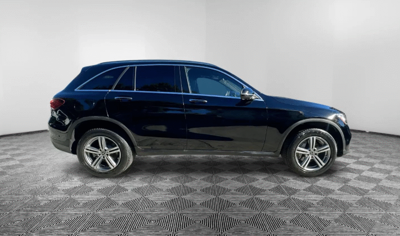 
								2022 Mercedes-Benz GLC full									