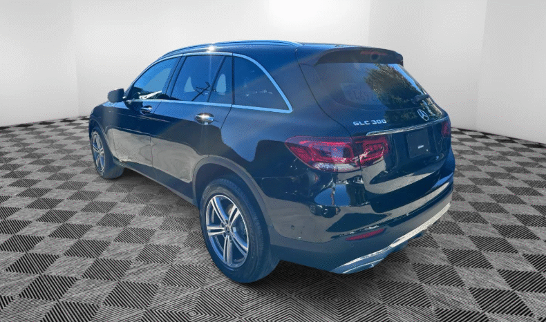 
								2022 Mercedes-Benz GLC full									