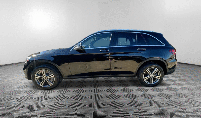 
								2022 Mercedes-Benz GLC full									