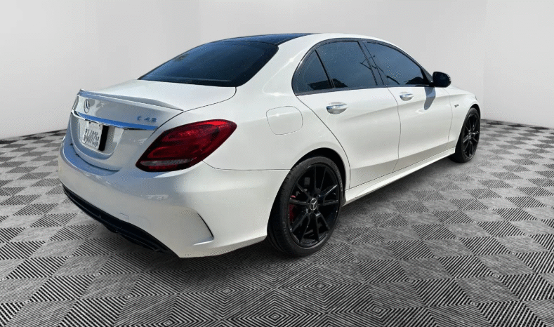 
								2018 Mercedes-AMG C-Class full									