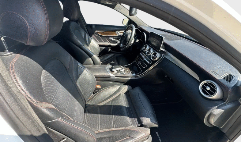 
								2018 Mercedes-AMG C-Class full									