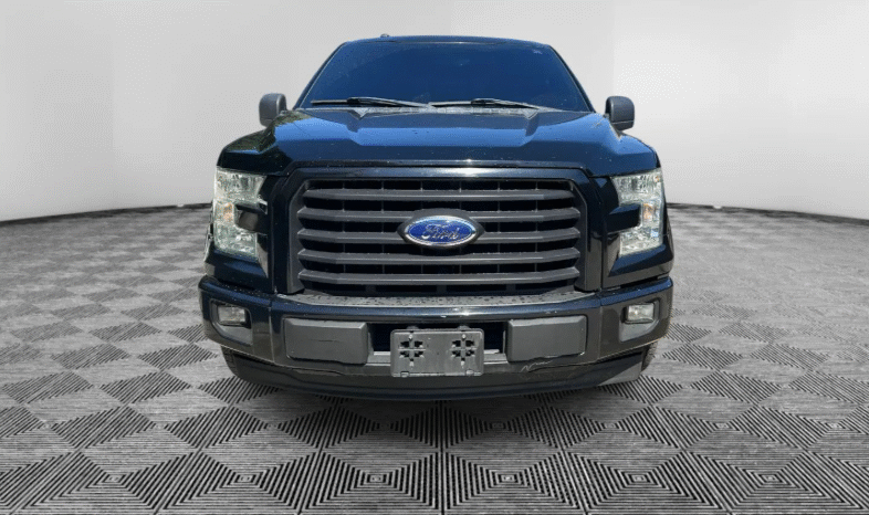 
								2017 Ford F-150 XLT SuperCrew full									