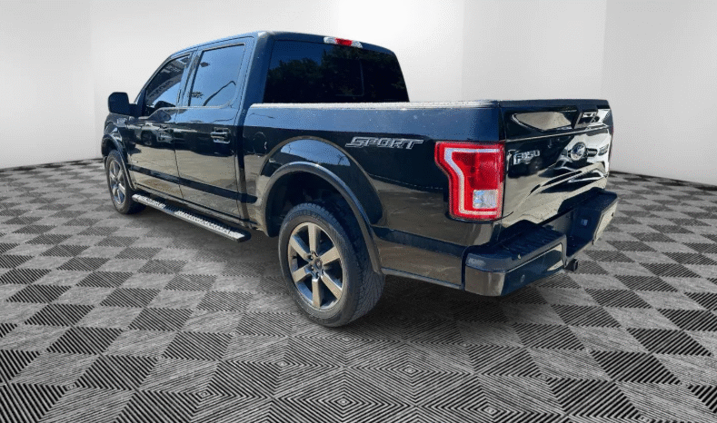 
								2017 Ford F-150 XLT SuperCrew full									