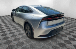 
										2023 Toyota Prius full									