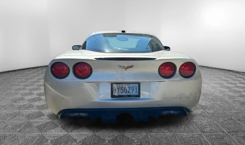 
								2005 Chevrolet Corvette full									