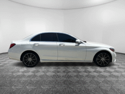 
										2020 Mercedes-Benz C 300 full									