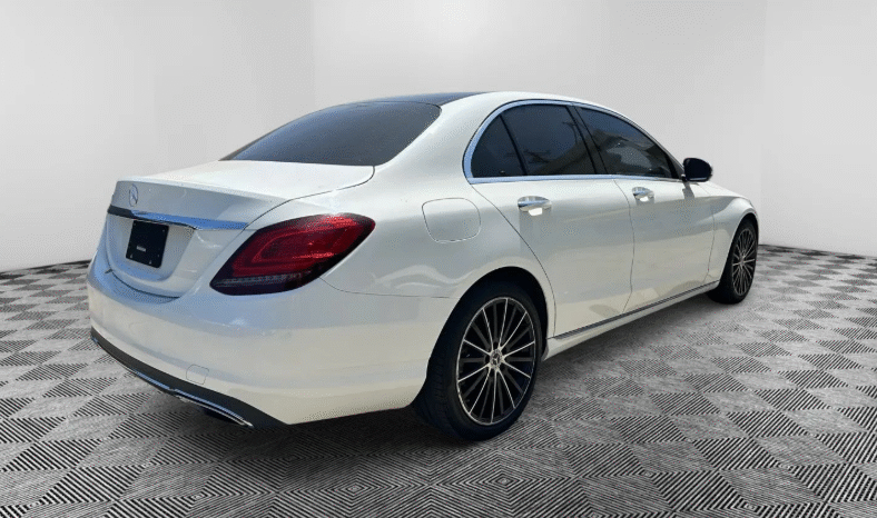 
								2020 Mercedes-Benz C 300 full									