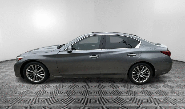 
								2019 Infiniti Q50 full									