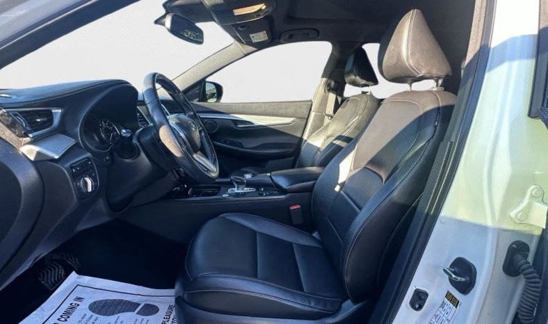 
								2020 Infiniti QX50 full									