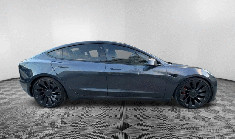 
								2018 Tesla Model 3 full									