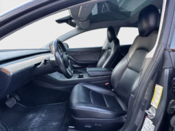 
										2018 Tesla Model 3 full									