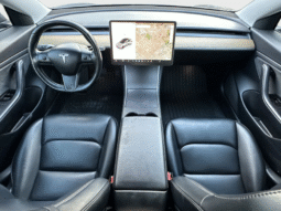 
										2018 Tesla Model 3 full									