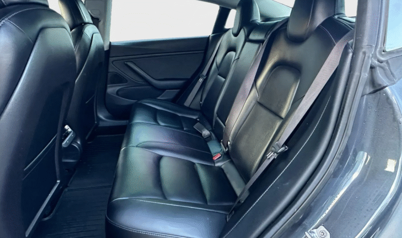 
								2018 Tesla Model 3 full									