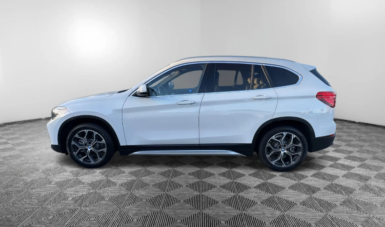 
								2021 BMW X1 full									