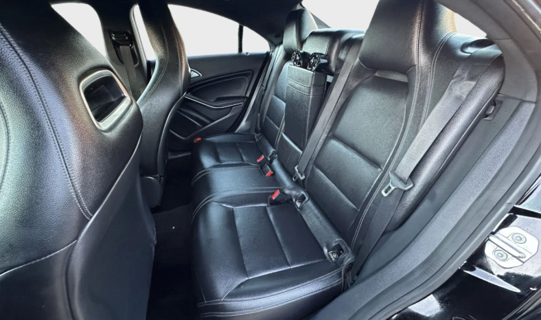 
								2018 Mercedes-Benz CLA 250 full									