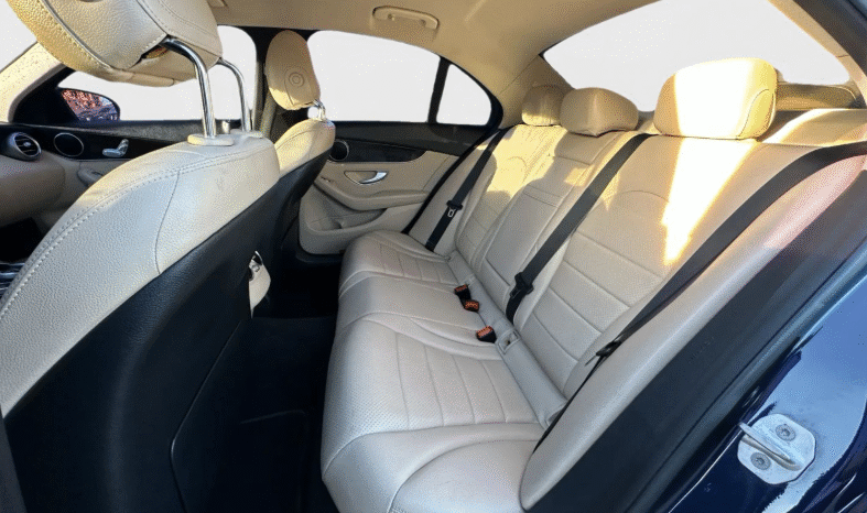 
								2016 Mercedes-Benz C 300 full									