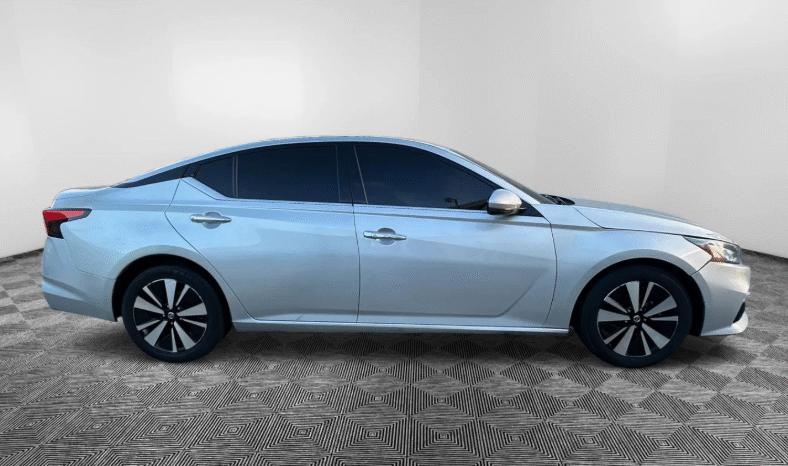
								2019 Nissan Altima full									