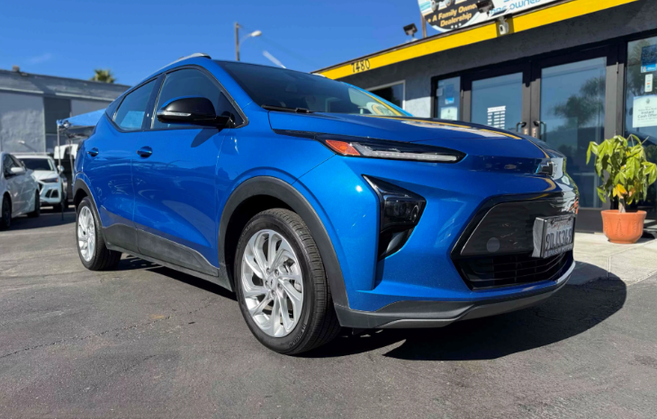 
								2022 Chevrolet Bolt EUV LT full									