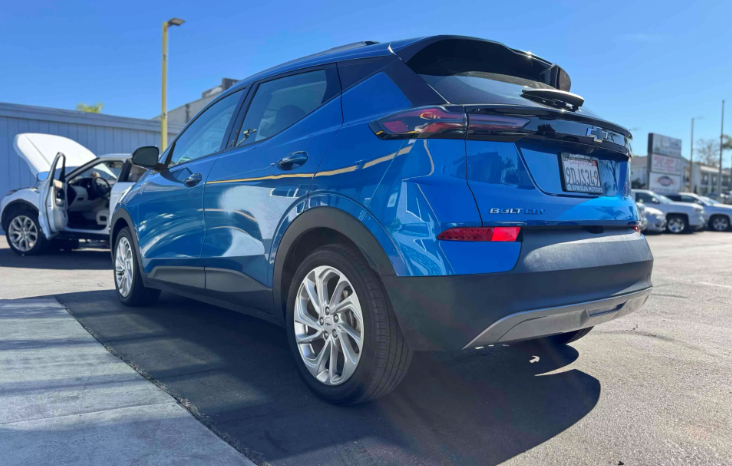 
								2022 Chevrolet Bolt EUV LT full									