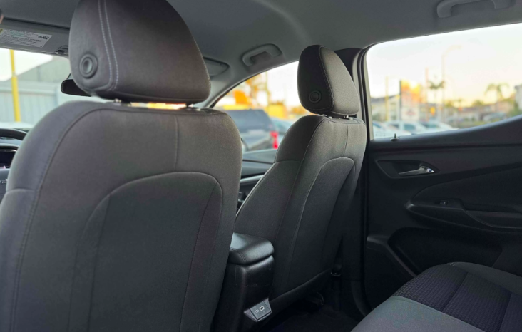 
								2022 Chevrolet Bolt EUV LT full									