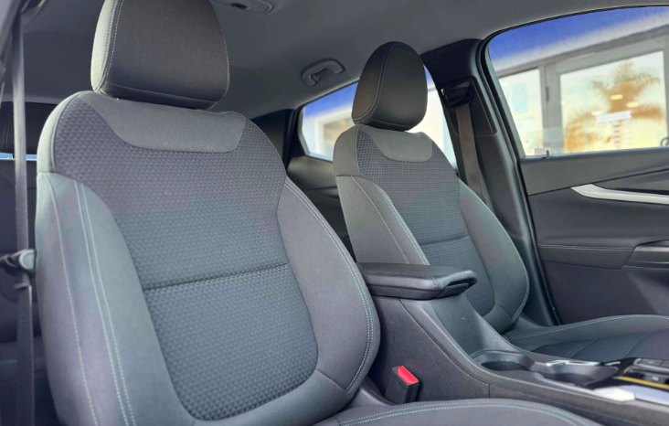 
								2022 Chevrolet Bolt EUV LT full									