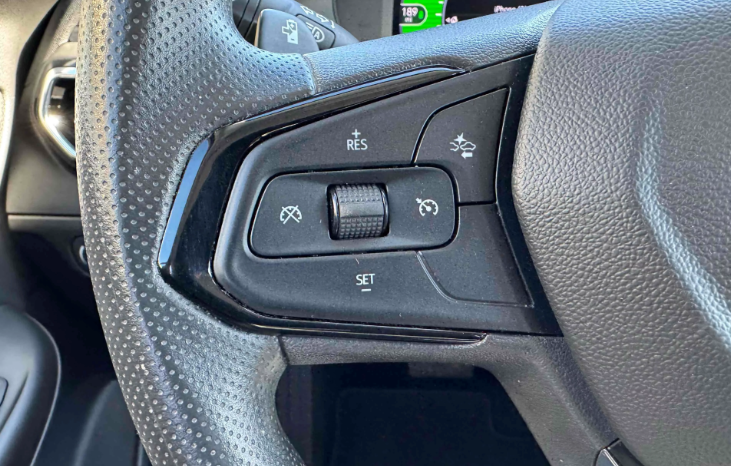 
								2022 Chevrolet Bolt EUV LT full									