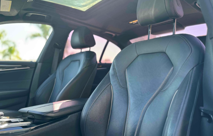 
								2018 BMW 5 Series full									