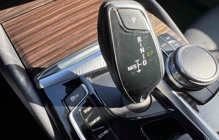 
								2018 BMW 5 Series full									