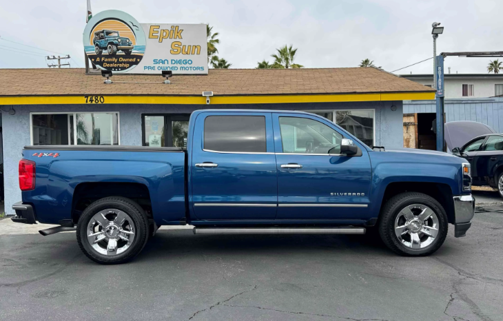 
								2018 Chevrolet Silverado 1500 LTZ full									