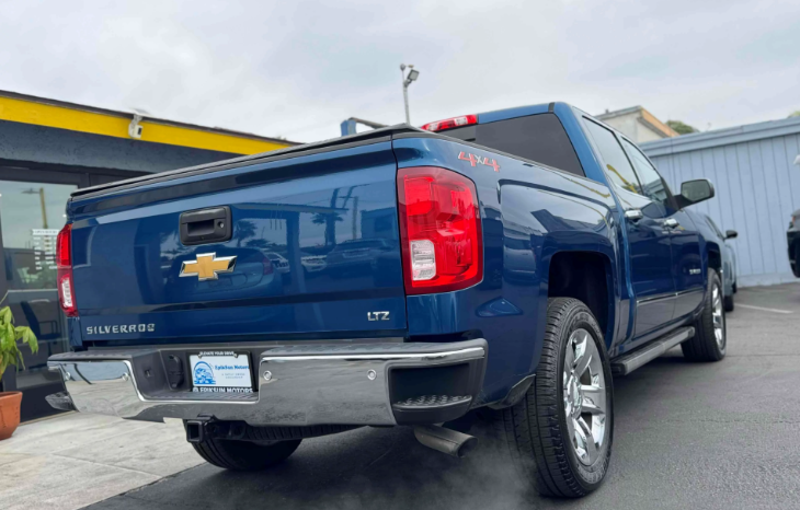 
								2018 Chevrolet Silverado 1500 LTZ full									