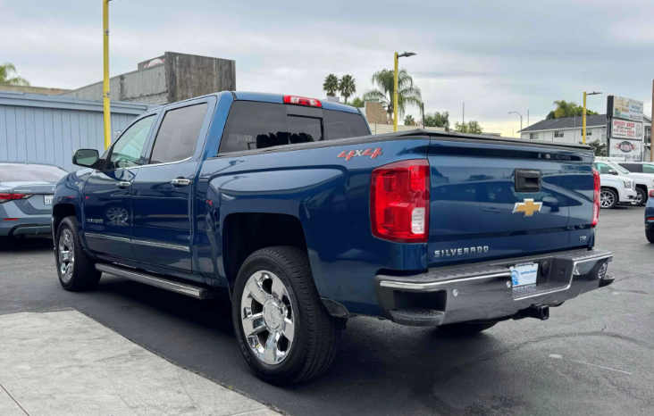 
								2018 Chevrolet Silverado 1500 LTZ full									